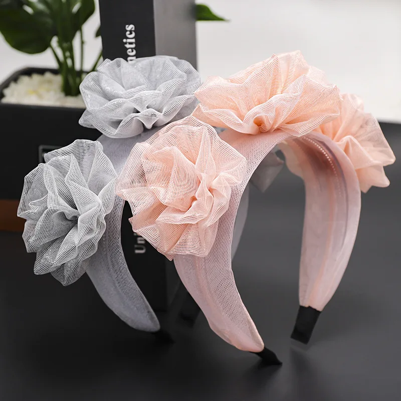 Fashion Triple Rosette Faille Headband Rose Flower Bow-knot Wide Headband Solid Silk Chiffon Flower Crown Hair Hoop for Women
Fashion Triple Rosette Faille Headband Rose Flower Bow-knot Wide Headband Solid Silk Chiffon Flower Crown Hair Hoop for Women