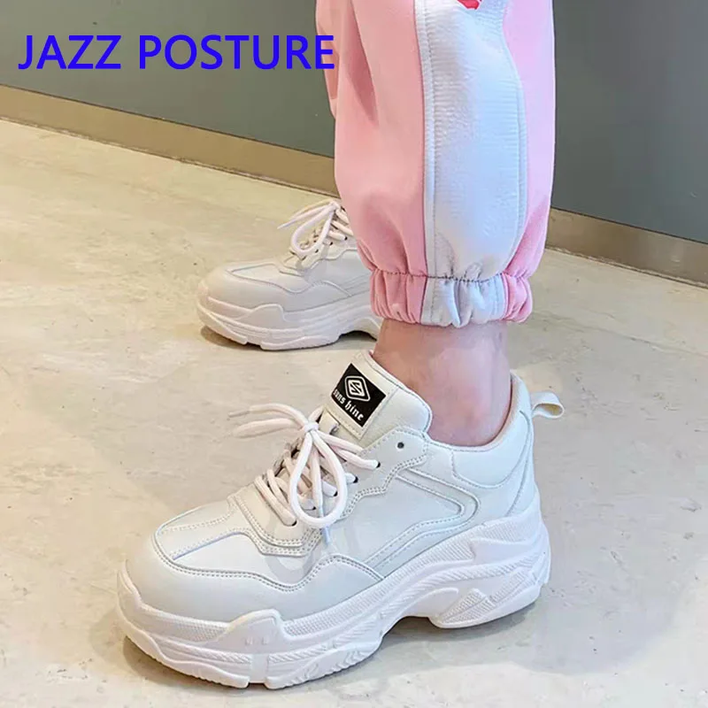 Autumn and winter white brand female designer sports shoes Korean leather plus velvet lightweight breathable women's shoes q232
Autumn and winter white brand female designer sports shoes Korean leather plus velvet lightweight breathable women's shoes q232