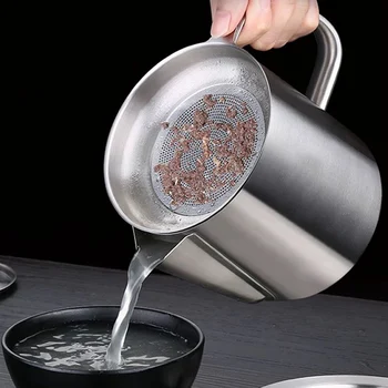 High Quality Kitchen Fat Separator Large Capacity Anti-Scalding Gravy Separator Oil Separator Oil Container Kitchen Tools
High Quality Kitchen Fat Separator Large Capacity Anti-Scalding Gravy Separator Oil Separator Oil Container Kitchen Tools