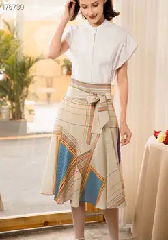 Runway Fashion Women Skirt 2020 Ladies Vintage Skirt High Quality Plaid Print Mid-Calf Ruffled A-Line Skirt
Runway Fashion Women Skirt 2020 Ladies Vintage Skirt High Quality Plaid Print Mid-Calf Ruffled A-Line Skirt