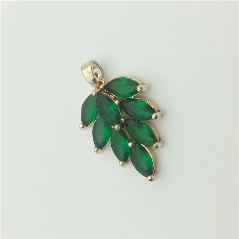 Chinese Natural Color Hand-carved Leaf Jade Pendant Fashion Jewelry Lady 925 Silver Inlaid Necklace Inlaid Necklace Accessories
Chinese Natural Color Hand-carved Leaf Jade Pendant Fashion Jewelry Lady 925 Silver Inlaid Necklace Inlaid Necklace Accessories