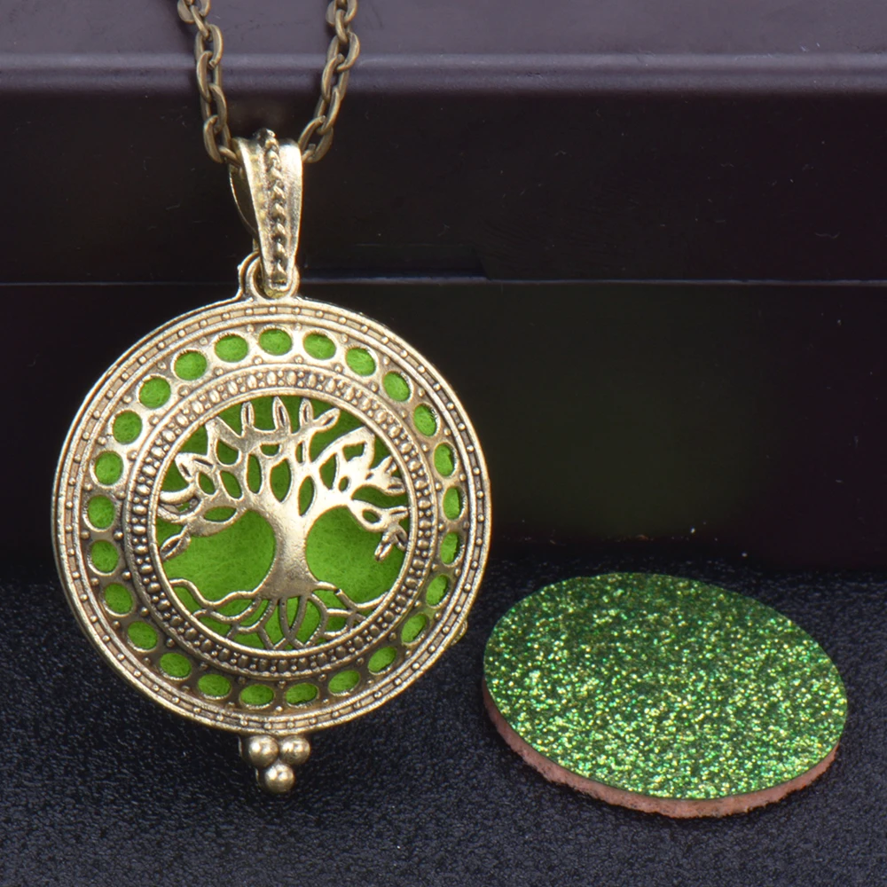 10Pcs/Lot Bronze Color Aroma Retro Necklace Antique Locket Pendant Magnetic Perfume Essential Oil Diffuser Locket Aromatherapy
10Pcs/Lot Bronze Color Aroma Retro Necklace Antique Locket Pendant Magnetic Perfume Essential Oil Diffuser Locket Aromatherapy