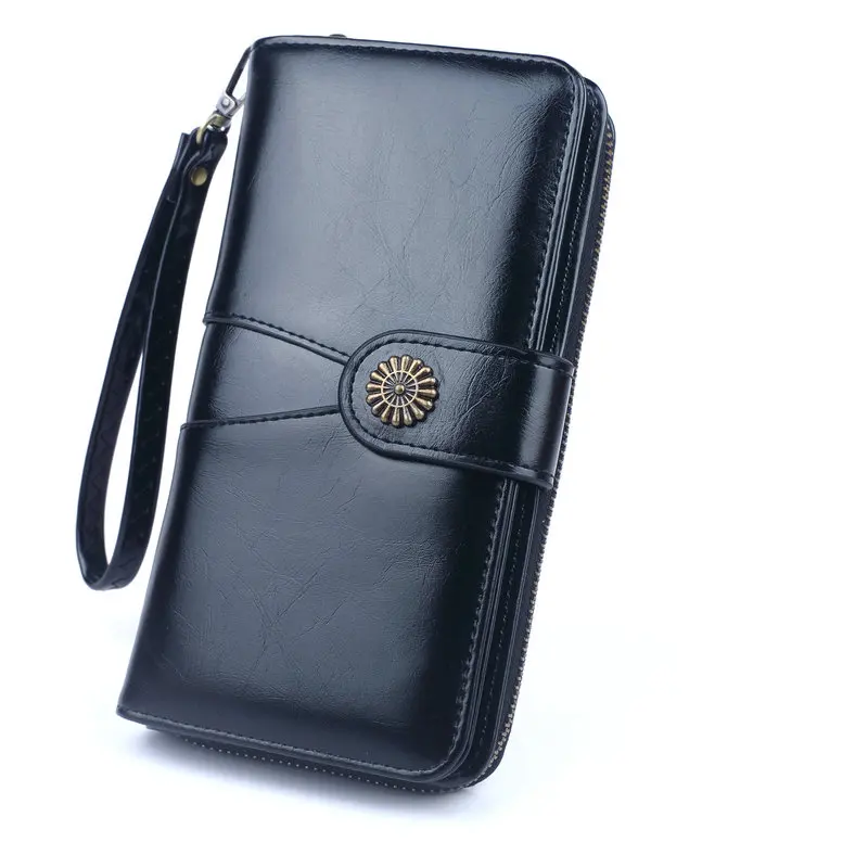 1566439400072_606A9798