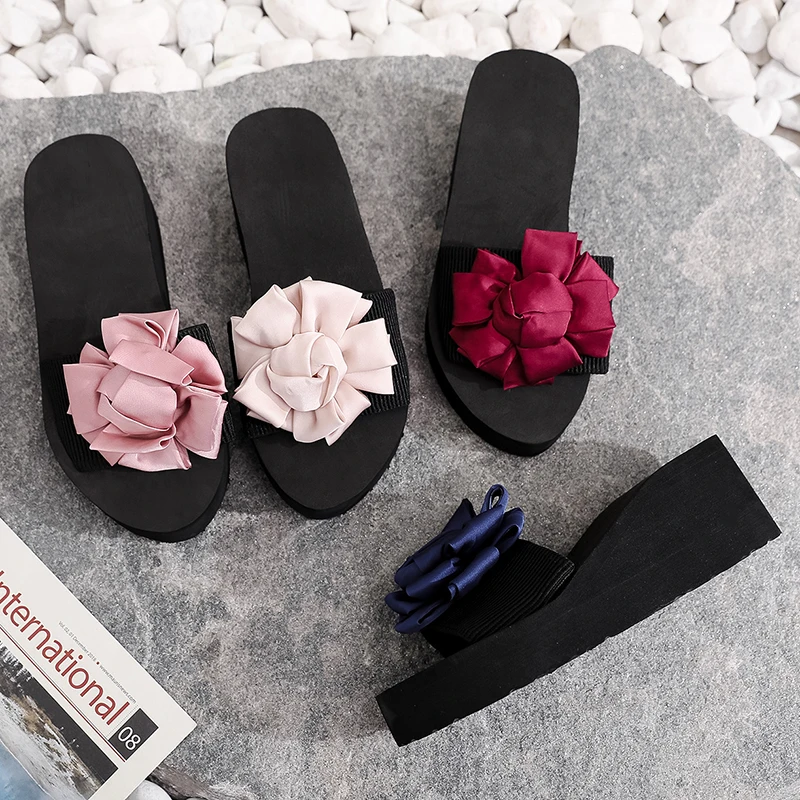 Women Summer Beach Sandals Indoor Outdoor Flip-flops Beach Shoes Fashion Female Casual Crystal Flower High Heel Slippers
Women Summer Beach Sandals Indoor Outdoor Flip-flops Beach Shoes Fashion Female Casual Crystal Flower High Heel Slippers