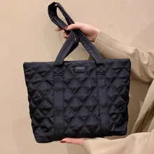 Black Quilted Shoulder Bags for Women Quality Cloth Tote Bag New Rhombus Lattice Handbags Embroidery Thread Lady Shopper Bag Sac
Black Quilted Shoulder Bags for Women Quality Cloth Tote Bag New Rhombus Lattice Handbags Embroidery Thread Lady Shopper Bag Sac