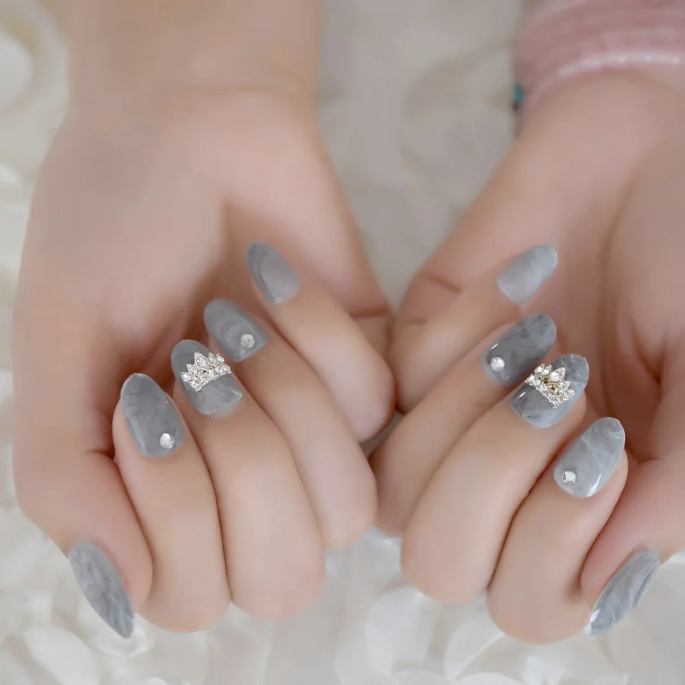 Marble Designed Short Fake Nail Tips 3D Crown Princess Gray Customized False Nail Round Sweet Dating Adult Nails
Marble Designed Short Fake Nail Tips 3D Crown Princess Gray Customized False Nail Round Sweet Dating Adult Nails