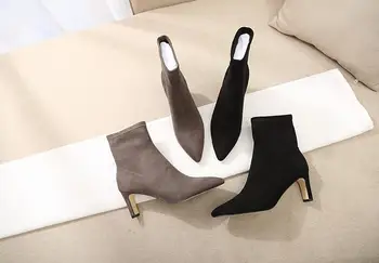 Autumn and winter 2019 new ins net red thin boots short boots wild thick high-heeled pointed boots
Autumn and winter 2019 new ins net red thin boots short boots wild thick high-heeled pointed boots