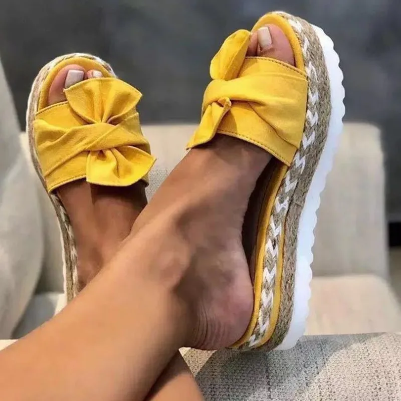 Siddons Solid Butterfly-knot Design Slides Women Flat Heels Platform Roman Sandals Open Toe Slip-on Fashion Slippers Females
Siddons Solid Butterfly-knot Design Slides Women Flat Heels Platform Roman Sandals Open Toe Slip-on Fashion Slippers Females