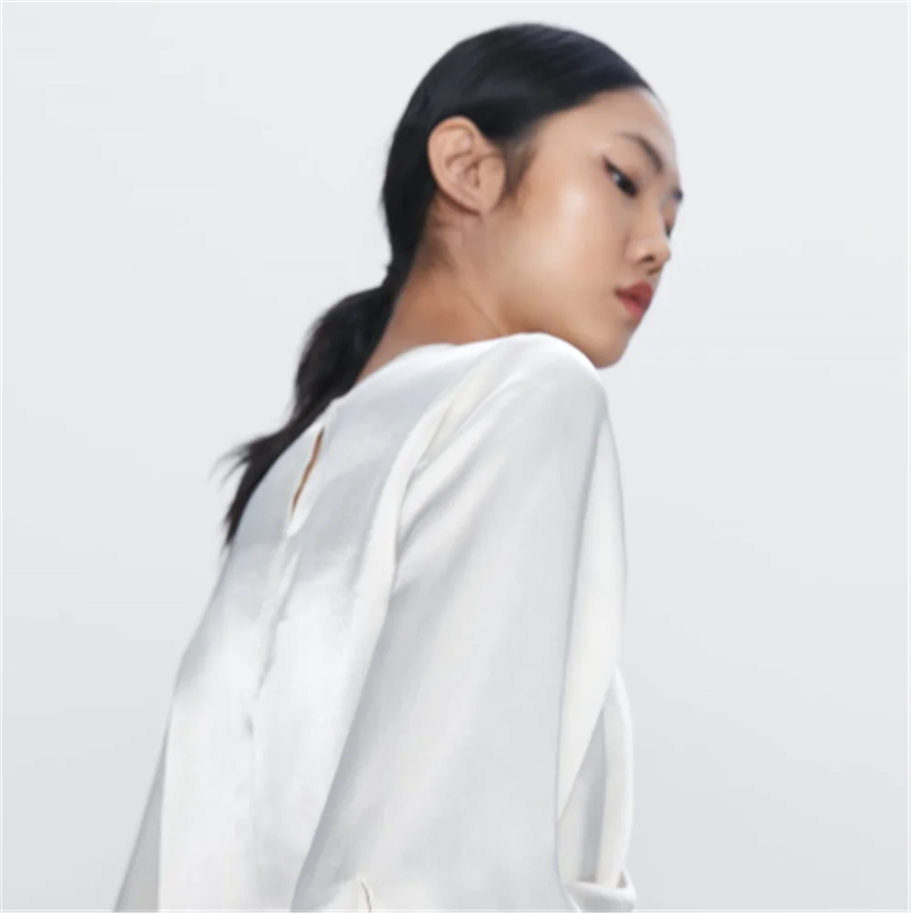 2020 ZA Spring New White Chiffon Shirt Fashion Fold Silk Satin Texture Shirt Boho Women's Round Neck Long Sleeve Short Shirt Gif
2020 ZA Spring New White Chiffon Shirt Fashion Fold Silk Satin Texture Shirt Boho Women's Round Neck Long Sleeve Short Shirt Gif