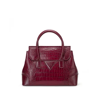 2020 Spring and Summer New Crocodile Pattern Head Layer Cowhide Fashion Retro Large Capacity Ladies Handbag Bag
2020 Spring and Summer New Crocodile Pattern Head Layer Cowhide Fashion Retro Large Capacity Ladies Handbag Bag