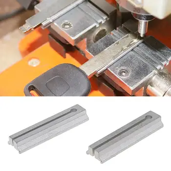 External Milling Key Clamp Chuck Handle outer milling Fixture For Vertical WenXing Key Cutting Machines Universal For Honda ect
External Milling Key Clamp Chuck Handle outer milling Fixture For Vertical WenXing Key Cutting Machines Universal For Honda ect