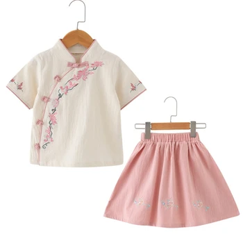 Summer short sleeveembroidered jacket Hanfu girls Tang suit cheongsam improved Hanfu skirts girls national wind children's wear
Summer short sleeveembroidered jacket Hanfu girls Tang suit cheongsam improved Hanfu skirts girls national wind children's wear