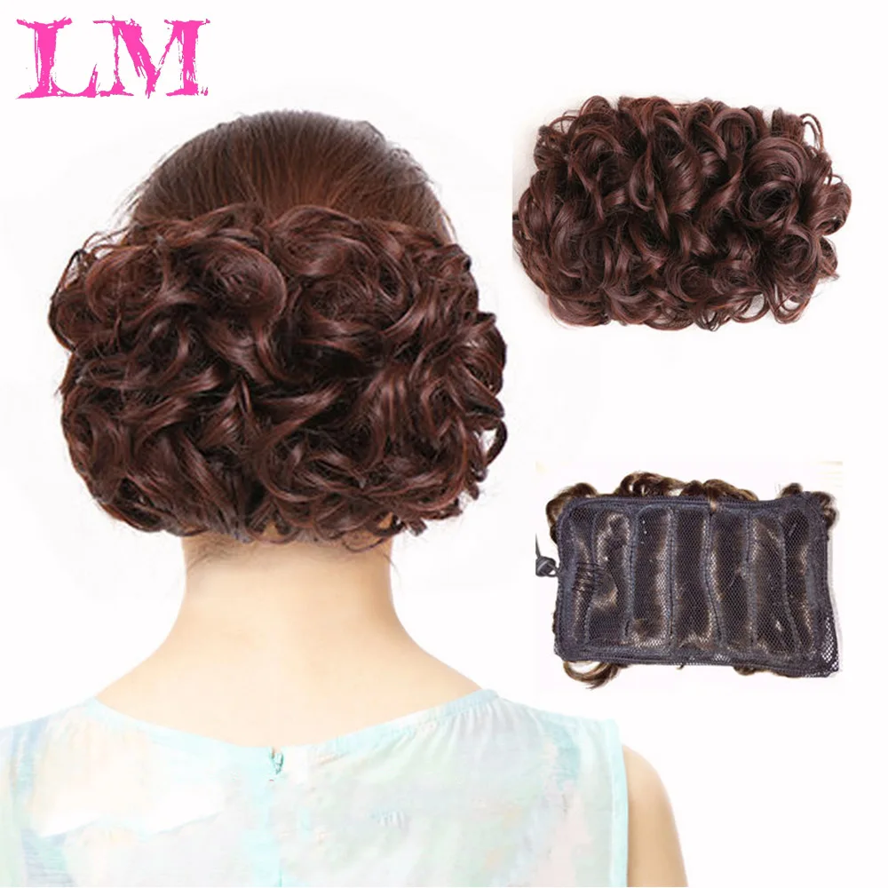 LM synthetic wig with elastic nose buckle holds the elastic mesh bun in place and covers the light bun with a comb dish
LM synthetic wig with elastic nose buckle holds the elastic mesh bun in place and covers the light bun with a comb dish