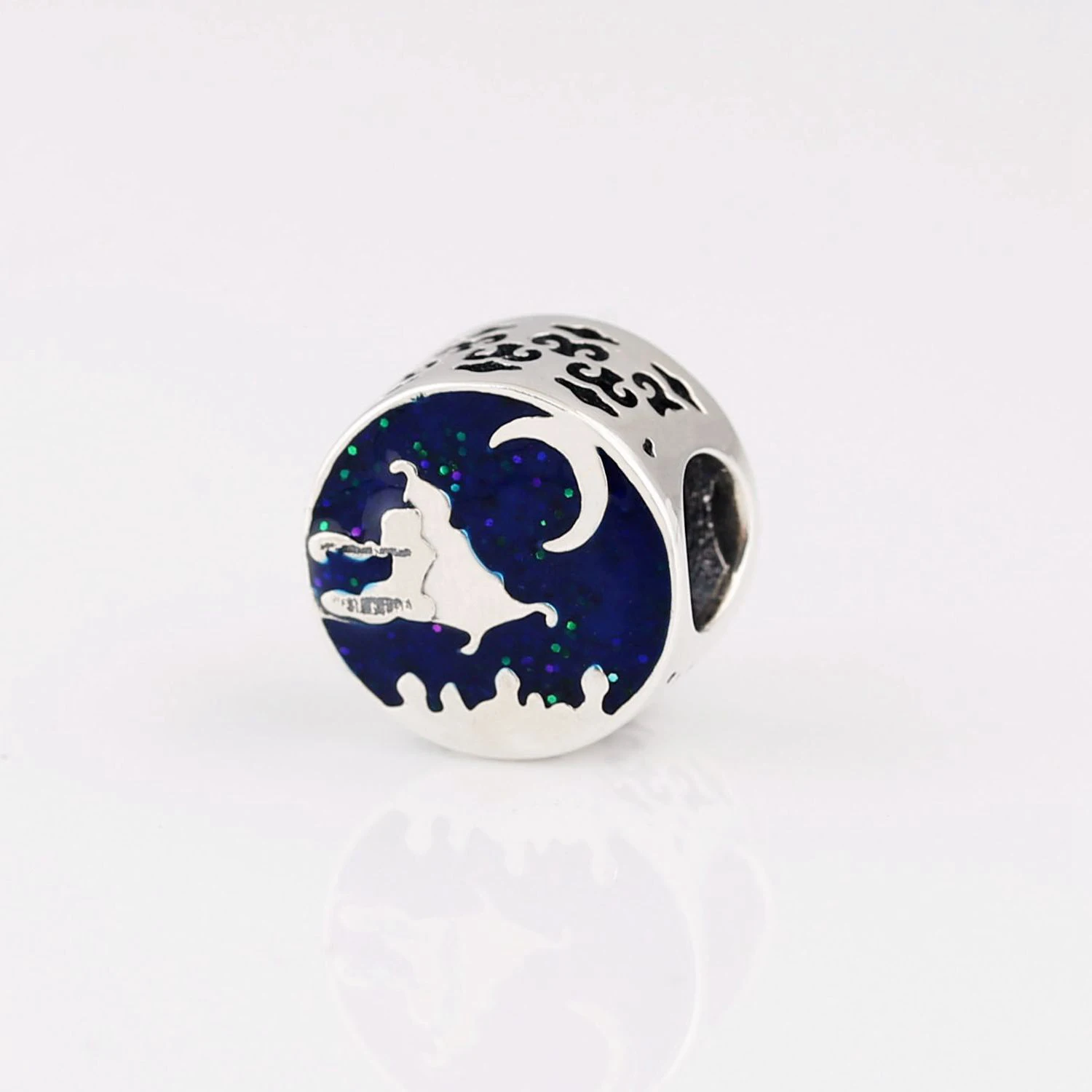 Magic Flying Carpet Charms Beads Fits Original Charm 925 Sterling Silver Bracelet Women Trendy Jewelry Diy Lover Wife Gift
Magic Flying Carpet Charms Beads Fits Original Charm 925 Sterling Silver Bracelet Women Trendy Jewelry Diy Lover Wife Gift