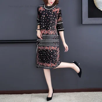 high-collar printed mothers' middle-aged large size dress loose A- line dress
high-collar printed mothers' middle-aged large size dress loose A- line dress