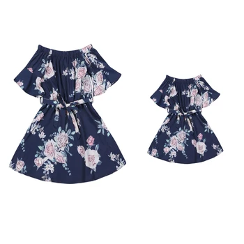 Family Matching Outfits Mother and Daughter matching Dress off-shoulder Flower Dresses summer
Family Matching Outfits Mother and Daughter matching Dress off-shoulder Flower Dresses summer