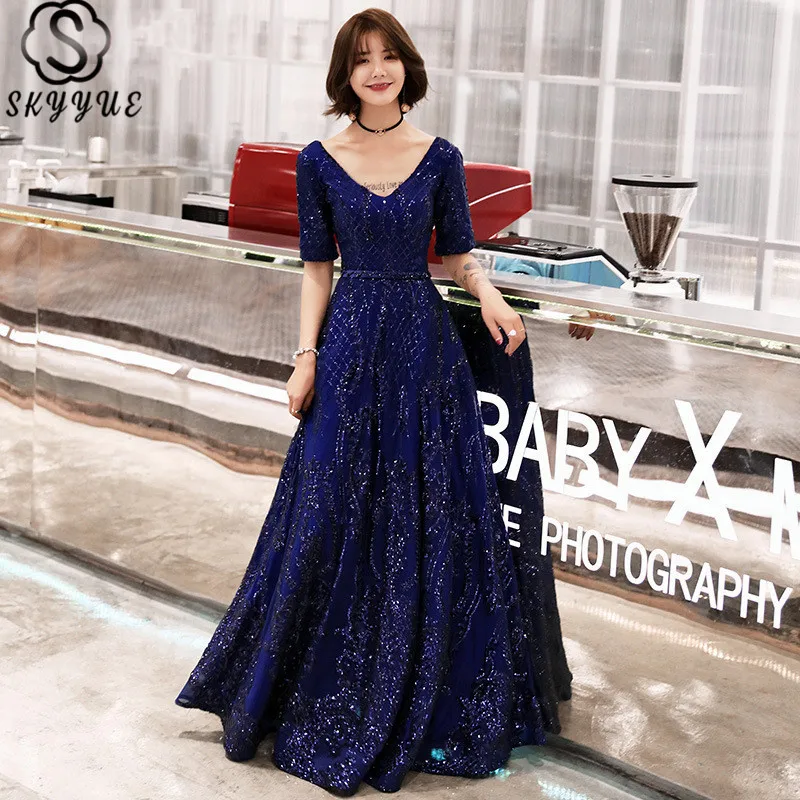 Skyyue Sequin Evening Dress A-Line Short Sleeve V-Neck Eveing Gown Elegant Floor-Length Solid Plus Size Robe De Soiree E412
Skyyue Sequin Evening Dress A-Line Short Sleeve V-Neck Eveing Gown Elegant Floor-Length Solid Plus Size Robe De Soiree E412