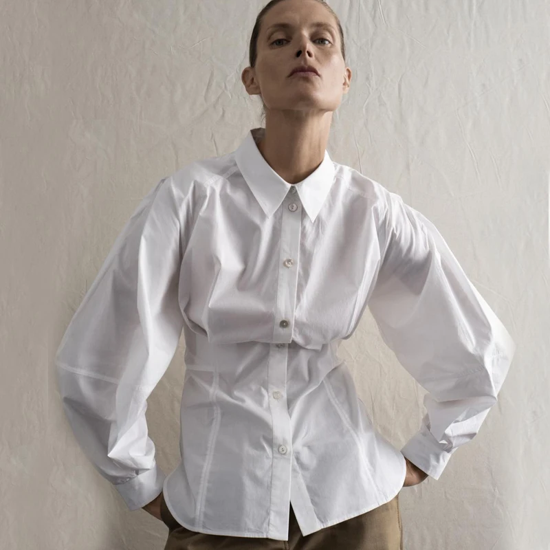 RR Solid Basic Blouses Women Fashion Turn Down Collar Shirts Women Elegant Buttons Straight Tops Female Ladies IF
RR Solid Basic Blouses Women Fashion Turn Down Collar Shirts Women Elegant Buttons Straight Tops Female Ladies IF