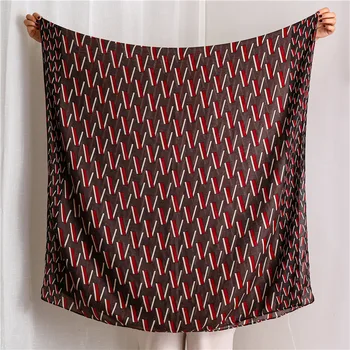 Autumn and winter Luxury brand New style Cotton scarf women's cotton material Fashion silk scarves lady Sunscreen Print shawl
Autumn and winter Luxury brand New style Cotton scarf women's cotton material Fashion silk scarves lady Sunscreen Print shawl