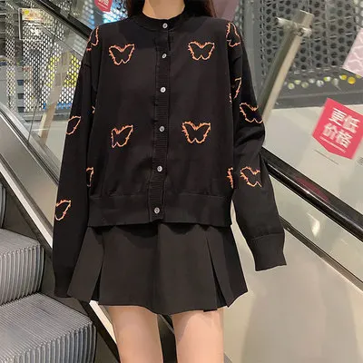Butterfly Pattern Simple Casual Vintage Long Sleeve Female Sweater College Wind Street Women Cardigans
Butterfly Pattern Simple Casual Vintage Long Sleeve Female Sweater College Wind Street Women Cardigans