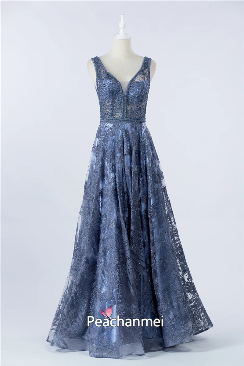 Real Photo V-Neck Long Prom Dresses 2020 A Line Robe De Soiree Formal Evening Dress Beaded Lace Appliques Military Ball Gowns
Real Photo V-Neck Long Prom Dresses 2020 A Line Robe De Soiree Formal Evening Dress Beaded Lace Appliques Military Ball Gowns