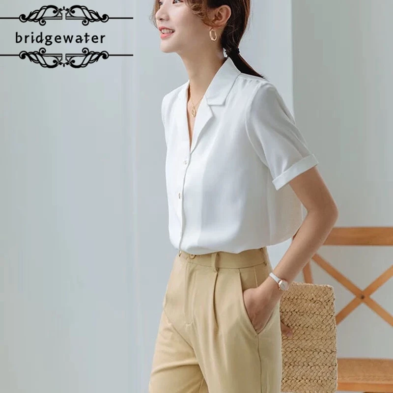 Korean loose V-neck chiffon short-sleeved simple solid color shirt women professional summer temperament high-quality shirt
Korean loose V-neck chiffon short-sleeved simple solid color shirt women professional summer temperament high-quality shirt