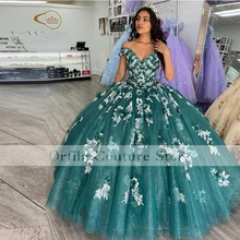 Ball Gown Quinceanera Dresses With 3D Red Flowers Off Shoulder Ball Gown Sweet 16 Cinderella Dress Vestidos De 15 Años 202
Ball Gown Quinceanera Dresses With 3D Red Flowers Off Shoulder Ball Gown Sweet 16 Cinderella Dress Vestidos De 15 Años 202