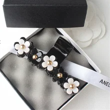 New Korea Style Exquisite Black White Flowers Adornment Large Size Hair Claws Women Daily Hair Clips Crabs Hair Accessories
New Korea Style Exquisite Black White Flowers Adornment Large Size Hair Claws Women Daily Hair Clips Crabs Hair Accessories