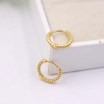 Real 18K Yellow Gold Earrings For Women Carved Rope Hoop Earrings 11mmDia Gift New Best Gift 
Real 18K Yellow Gold Earrings For Women Carved Rope Hoop Earrings 11mmDia Gift New Best Gift