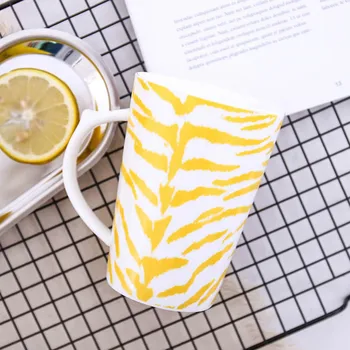 Simple Porcelain Ceramic Mug with Cover Spoon Personalised Coffee Work Mug Print Caneca Criativa Unique Yellow Mug Latte HH50MK
Simple Porcelain Ceramic Mug with Cover Spoon Personalised Coffee Work Mug Print Caneca Criativa Unique Yellow Mug Latte HH50MK