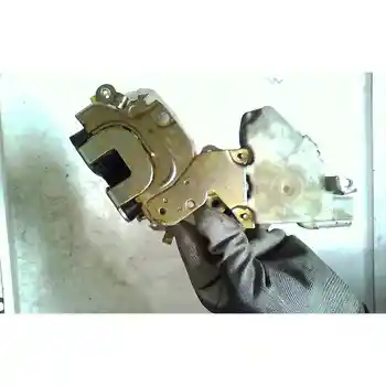 4 PIN Door Lock Front Left Nissan Terrano/terrano.ii (r20) Nissan Terrano/terrano Ii 2.7 Turbodiesel
4 PIN Door Lock Front Left Nissan Terrano/terrano.ii (r20) Nissan Terrano/terrano Ii 2.7 Turbodiesel
