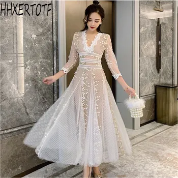 High Quality 2020 Spring Sexy V-neck Three Quarter Sleeve Mesh Embroidery Polka-Dot Dress Elegant Slim Draped Party Long Dress
High Quality 2020 Spring Sexy V-neck Three Quarter Sleeve Mesh Embroidery Polka-Dot Dress Elegant Slim Draped Party Long Dress