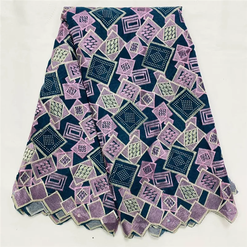 Swiss lace fabric 2020 heavy beaded embroidery African lace fabrics 100% cotton Swiss voile lace in Switzerland With stones K032
Swiss lace fabric 2020 heavy beaded embroidery African lace fabrics 100% cotton Swiss voile lace in Switzerland With stones K032