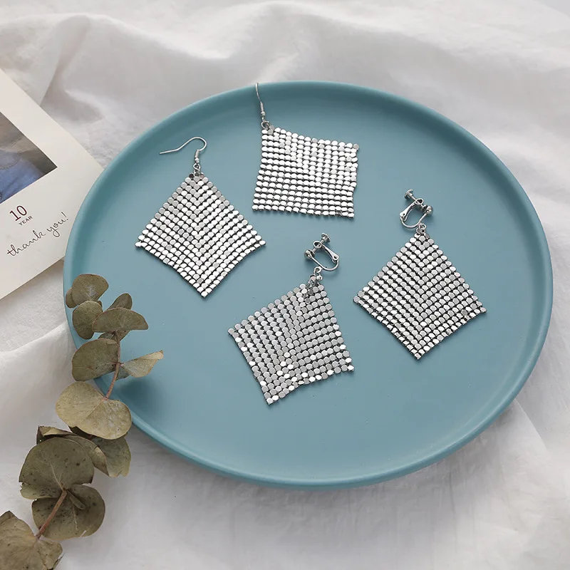 VOHE Fashion Jewelry Charm Sequin Drop Earrings New Geometric Shiny Dangle earring jewelry women
VOHE Fashion Jewelry Charm Sequin Drop Earrings New Geometric Shiny Dangle earring jewelry women