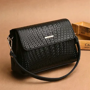 2020 Quality Leather Handbags Ladies Soft Crossbody Bags Knit Hand Bags Female Designer Women Shoulder Bags
2020 Quality Leather Handbags Ladies Soft Crossbody Bags Knit Hand Bags Female Designer Women Shoulder Bags