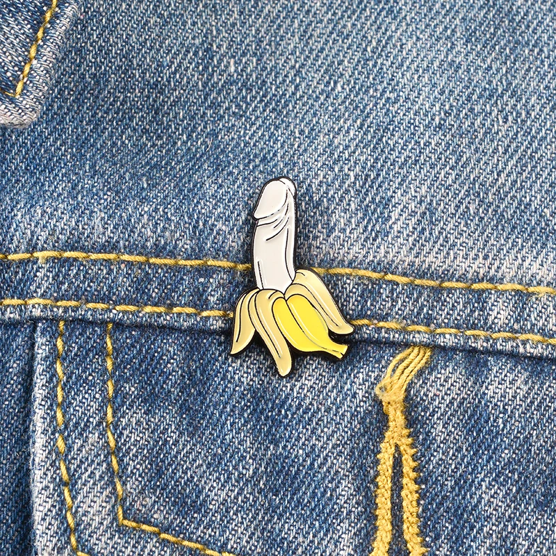 Banana Brooch Pin Fruit Metal Tiny Badge Soft Enamel Button Hat Backpack Clothes Accessories Cute for Women Men | Украшения и