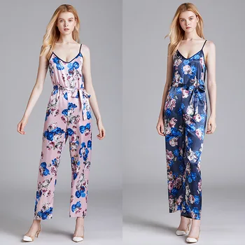 Summer Women One-Piece Pajamas Sleeveless Silk Sexy V-Neck Suspenders Trousers Home Service Suit Lounge Negligee Pajamas 
Summer Women One-Piece Pajamas Sleeveless Silk Sexy V-Neck Suspenders Trousers Home Service Suit Lounge Negligee Pajamas