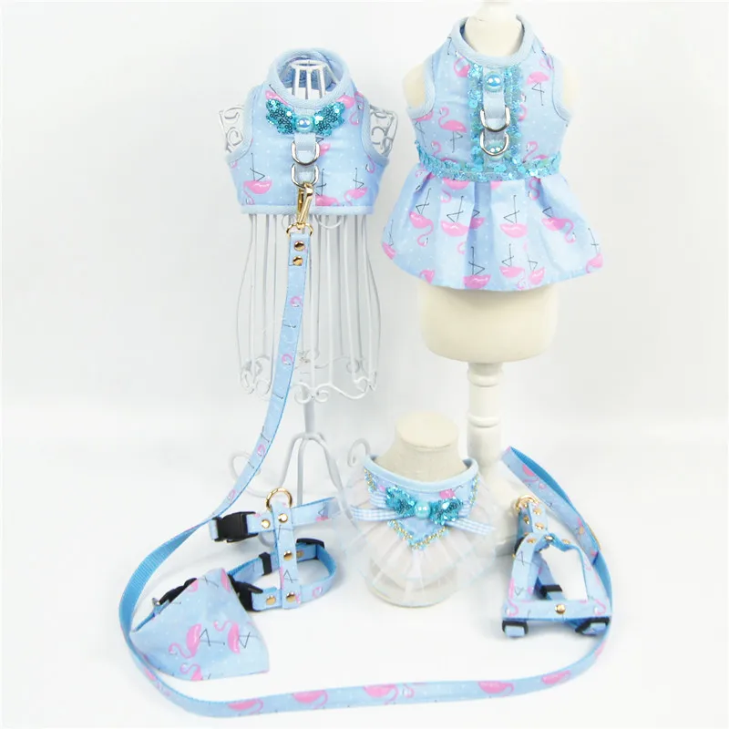 Wholesale Christmas Dog Clothes Blue Flamingos Breathable Skirt Dog Clothing Vest Vest Can Lead Pet Clothing Manufacturers 
Wholesale Christmas Dog Clothes Blue Flamingos Breathable Skirt Dog Clothing Vest Vest Can Lead Pet Clothing Manufacturers