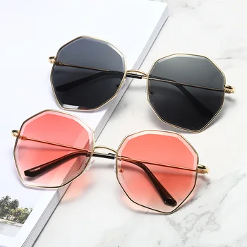 New Irregular Personality Ocean Film Sun Glasses Women Vintage Metal Glasses For Women Mirror Dazzling Color Street Sunglasses
New Irregular Personality Ocean Film Sun Glasses Women Vintage Metal Glasses For Women Mirror Dazzling Color Street Sunglasses