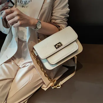 Leather Handbag 2020 New Small Square Bag Shoulder Messenger Bag Head Layer Leather Soft Chain Messenger Bag
Leather Handbag 2020 New Small Square Bag Shoulder Messenger Bag Head Layer Leather Soft Chain Messenger Bag