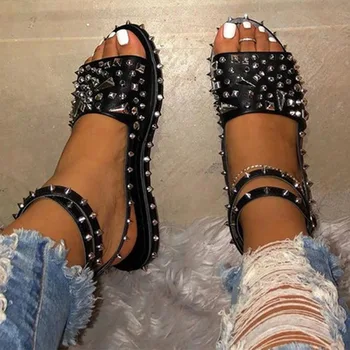 2020 Women's Flats Sandals Rivet Cool Ladies Ankle Buckle Strap Punk Shoes Summer PU Female Plus Size Fashion New For Sharri
2020 Women's Flats Sandals Rivet Cool Ladies Ankle Buckle Strap Punk Shoes Summer PU Female Plus Size Fashion New For Sharri