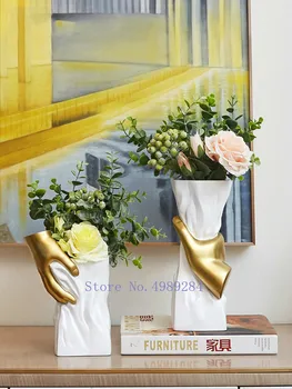 CREATIVE RESIN VASE GOLDEN HAND HOLDING FLOWER VASE DECORATION LIVING ROOM FLOWER ARRANGEMENT MODERN HOME DECORATION GOLD VASES
CREATIVE RESIN VASE GOLDEN HAND HOLDING FLOWER VASE DECORATION LIVING ROOM FLOWER ARRANGEMENT MODERN HOME DECORATION GOLD VASES