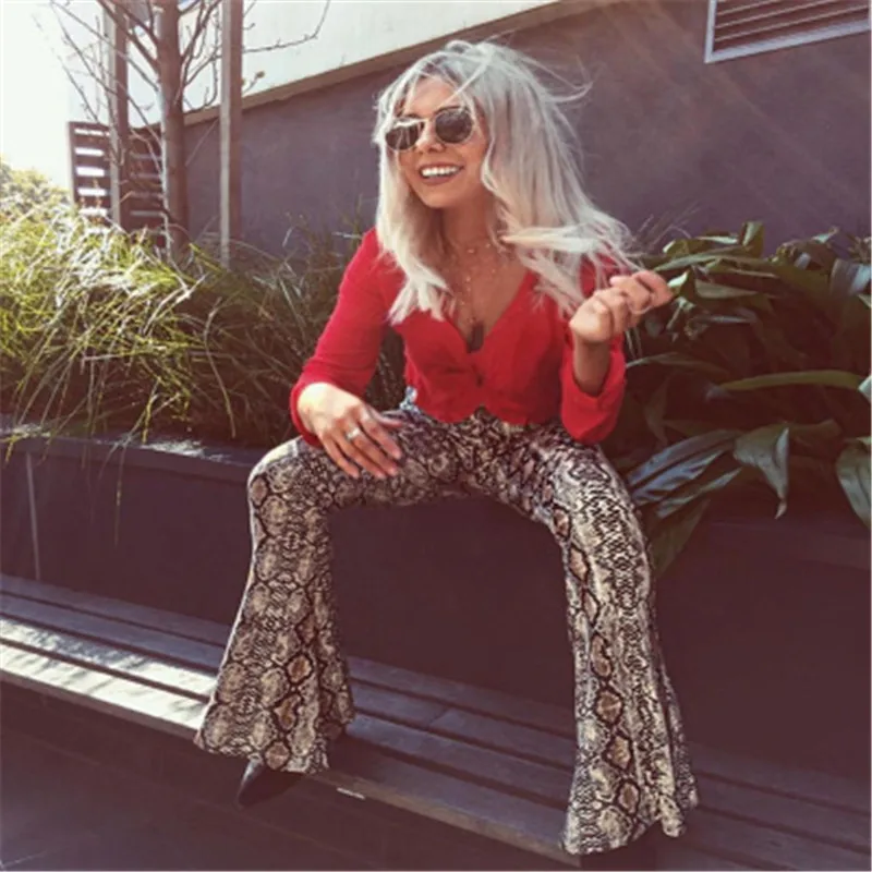 2020 Hippie Design High Waist Women Leopard Pants Wide Leg Long Flare Bell Bottom Trouser Fashion Ladies Autumn Pants S M L USA
2020 Hippie Design High Waist Women Leopard Pants Wide Leg Long Flare Bell Bottom Trouser Fashion Ladies Autumn Pants S M L USA