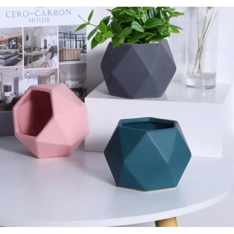 Modern European Creative Origami Flower Pots Ceramic Simple Polygon Tabletop Vase Home Living Room Decoration Flower Container
Modern European Creative Origami Flower Pots Ceramic Simple Polygon Tabletop Vase Home Living Room Decoration Flower Container
