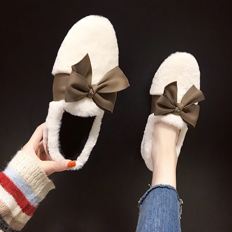 Fashion Autumn And Winter Short Plush women shoes Peas Shoes Female Wild Hair Ball Bow Lazy Warm Cotton Shoes Women U16-27
Fashion Autumn And Winter Short Plush women shoes Peas Shoes Female Wild Hair Ball Bow Lazy Warm Cotton Shoes Women U16-27