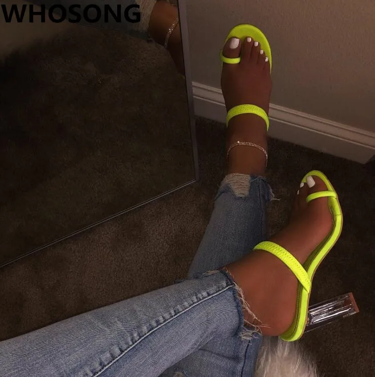 Beach slippers 2020 summer fashion candy new women transparent high heel sandals slippers double suede outdoor travel slippers 
Beach slippers 2020 summer fashion candy new women transparent high heel sandals slippers double suede outdoor travel slippers