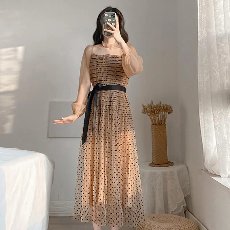 One-Piece Korean Style 2020 New Spring Autumn Elegant Women Dress O-Neck Dot Lantern Sleeve Loose Female Mesh Patchwork Dresses
One-Piece Korean Style 2020 New Spring Autumn Elegant Women Dress O-Neck Dot Lantern Sleeve Loose Female Mesh Patchwork Dresses