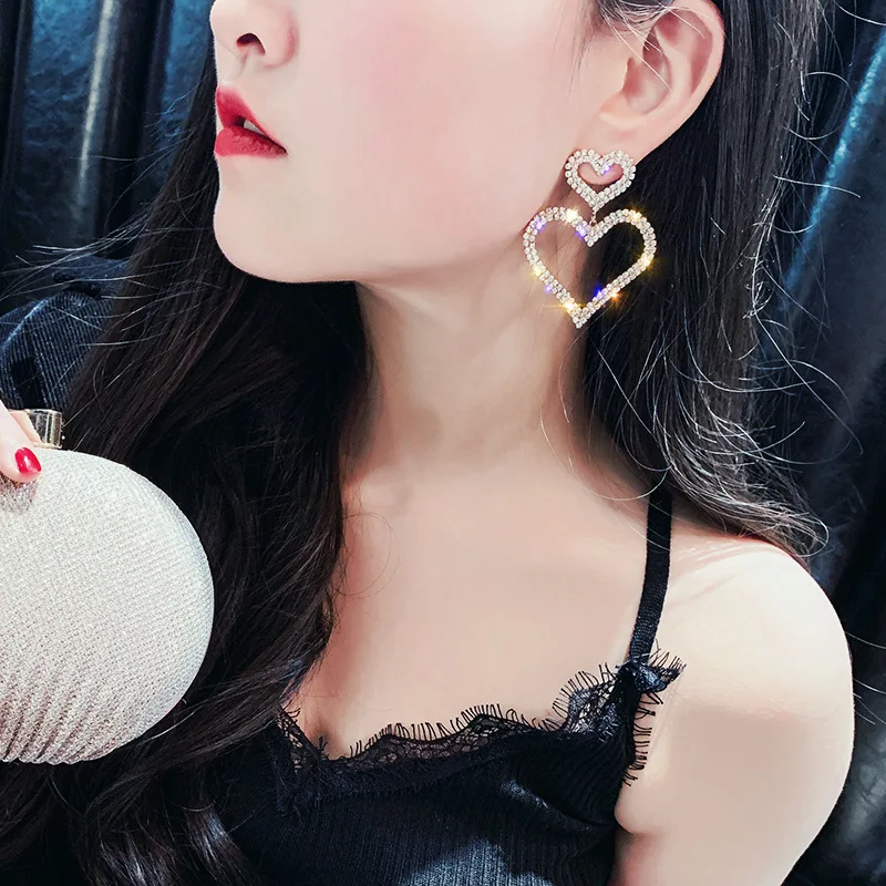 The New Fashion Personality Exaggerated Sexy Tide Female Earrings Love Big Heart Empty Earrings Jewelry Drop Earrings Gift
The New Fashion Personality Exaggerated Sexy Tide Female Earrings Love Big Heart Empty Earrings Jewelry Drop Earrings Gift