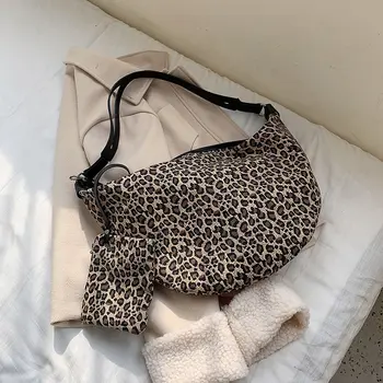 Simple Women's Large-Capacity Bag Women's Bag 2020 New Fashion All-match Shoulder Bag Leopard Cross-Body Underarm Bag
Simple Women's Large-Capacity Bag Women's Bag 2020 New Fashion All-match Shoulder Bag Leopard Cross-Body Underarm Bag