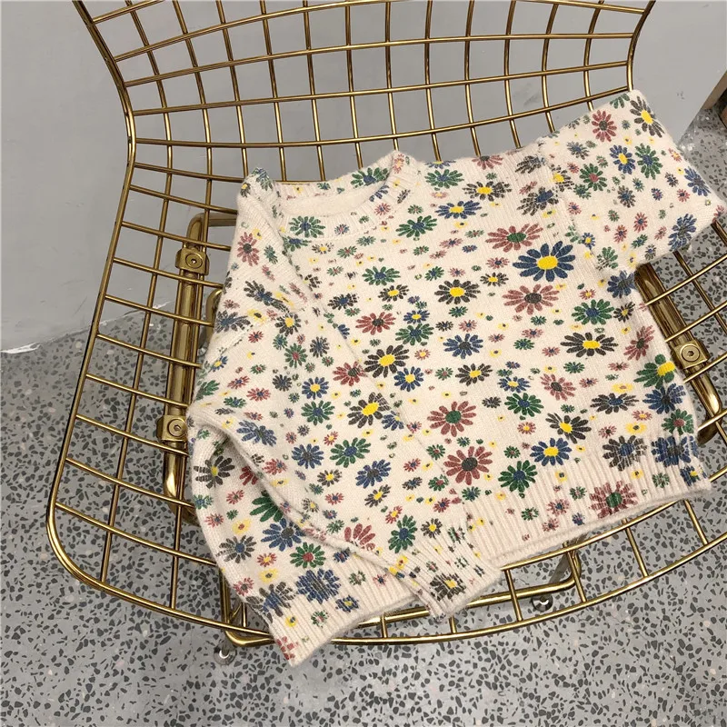 2019 Autumn Winter Girls Sweaters New Daisy Flower Knitting Clothing Pullover Sweater Autumn Baby Girls Sweaters Kids Clothes 
2019 Autumn Winter Girls Sweaters New Daisy Flower Knitting Clothing Pullover Sweater Autumn Baby Girls Sweaters Kids Clothes